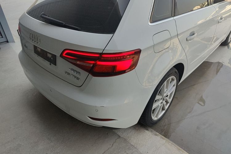 Audi A3 2019 car image #8