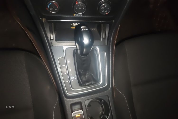 Volkswagen Golf 2019 #16 Volkswagen Golf 2019 صورة سيارة #16