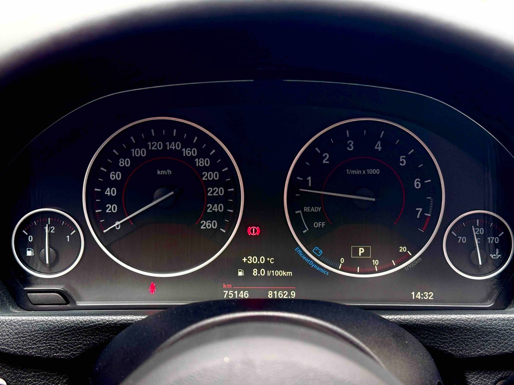 BMW 3 Series 2019 car image #19