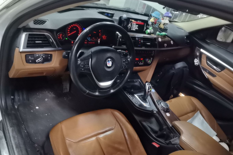 BMW 3 Series 2016 #10 BMW 3 Series 2016 immagine di auto #10