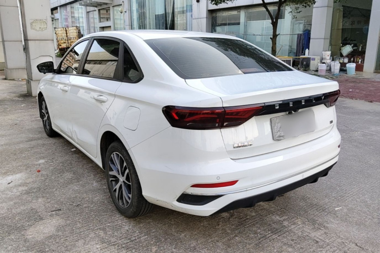 GEELY Emgrand 2024 car image #5