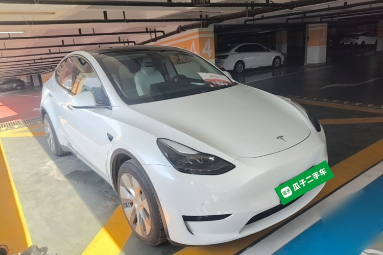 Tesla Model Y 2022 car image #4