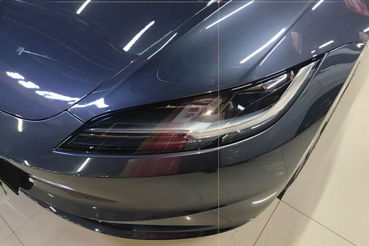 Tesla Model 3 2024 car image #23
