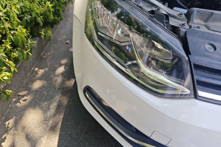 Volkswagen Polo 2017 car image #8