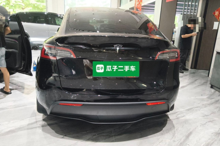 Tesla Model Y 2022 #6 Tesla Model Y 2022 immagine di auto #6