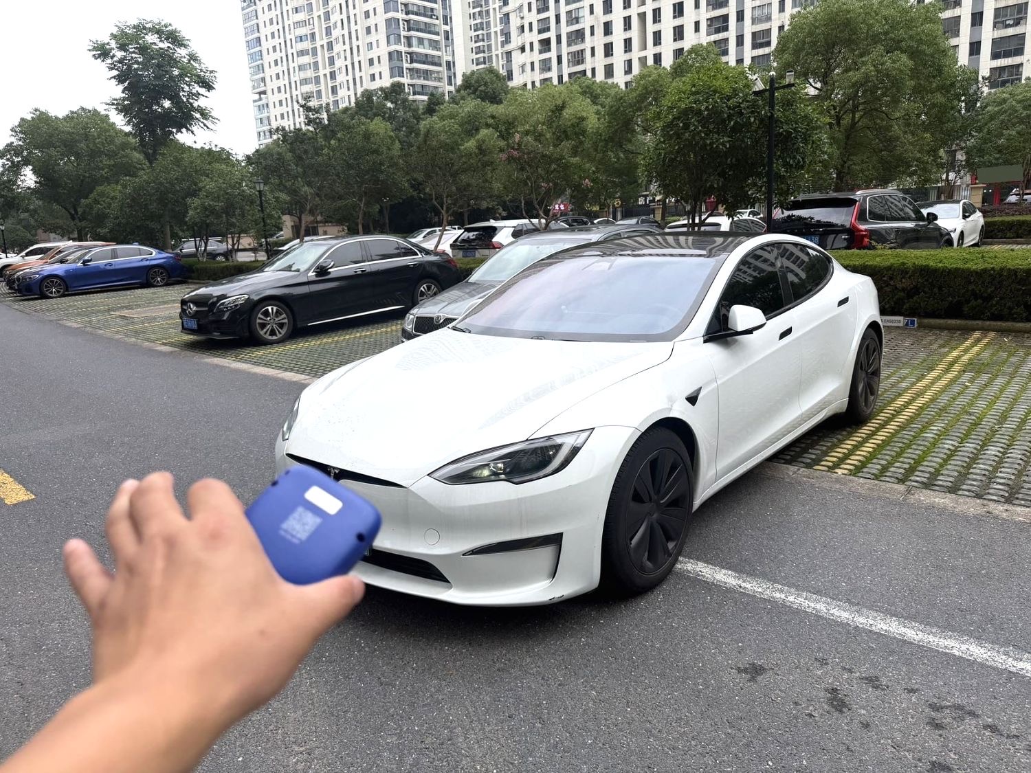 Tesla Model S 2023 car image 