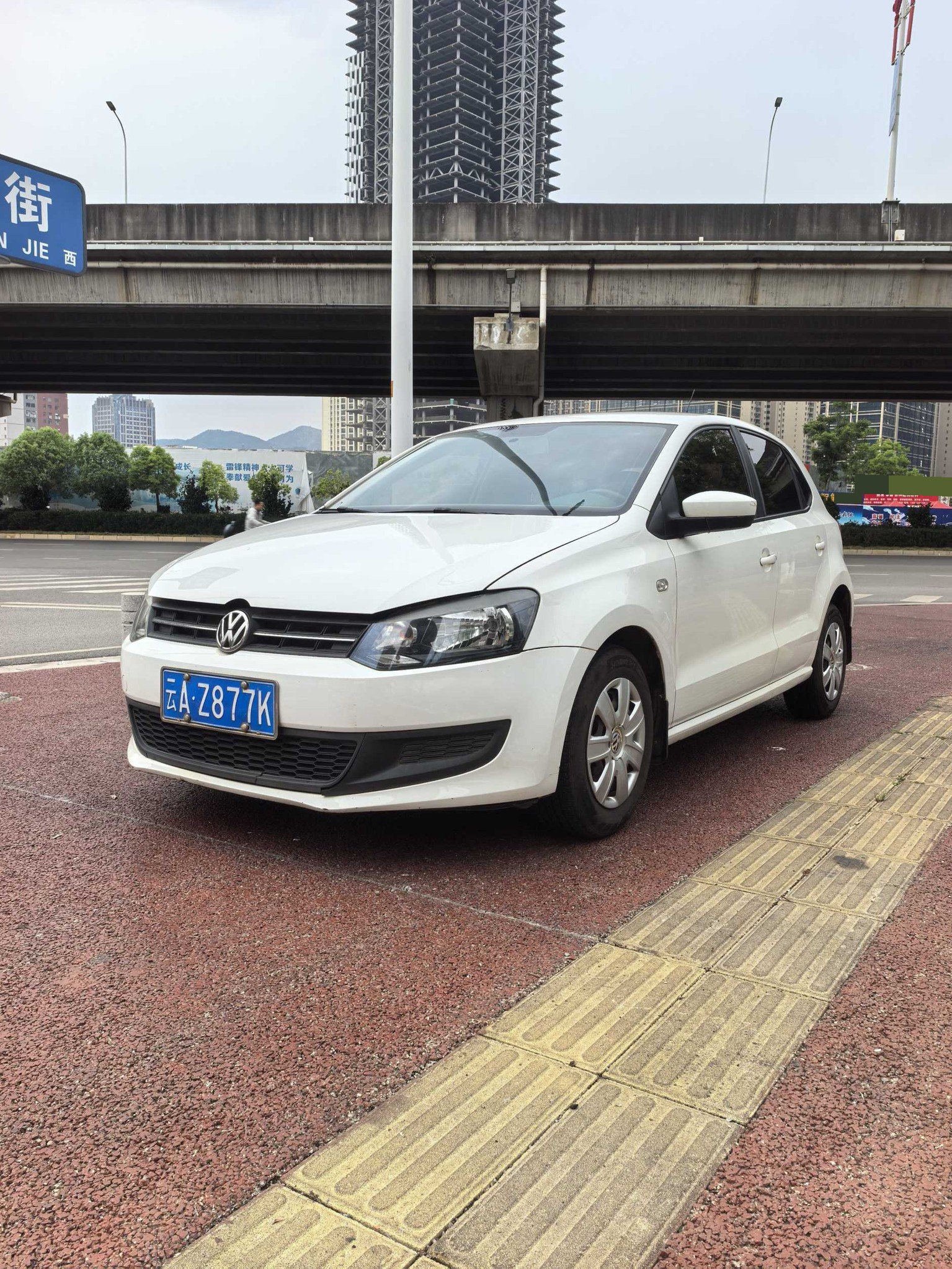 Volkswagen Polo 2014 Volkswagen Polo 2014 car image