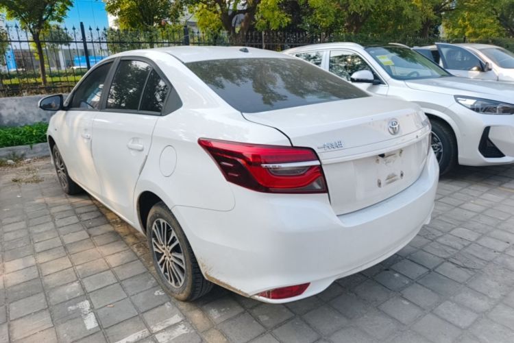 Toyota Vios 2021 صورة سيارة #5