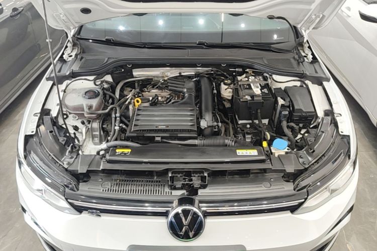 Volkswagen Golf 2023 #20 Volkswagen Golf 2023 car image #20