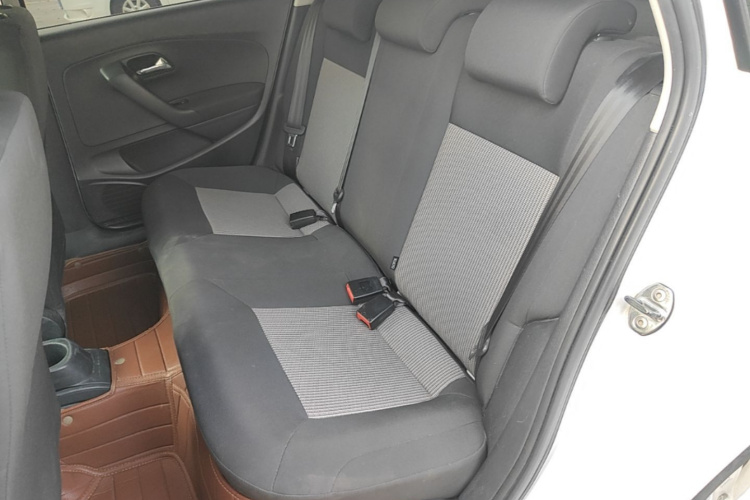 Volkswagen Polo 2016 #17 Volkswagen Polo 2016 car image #17