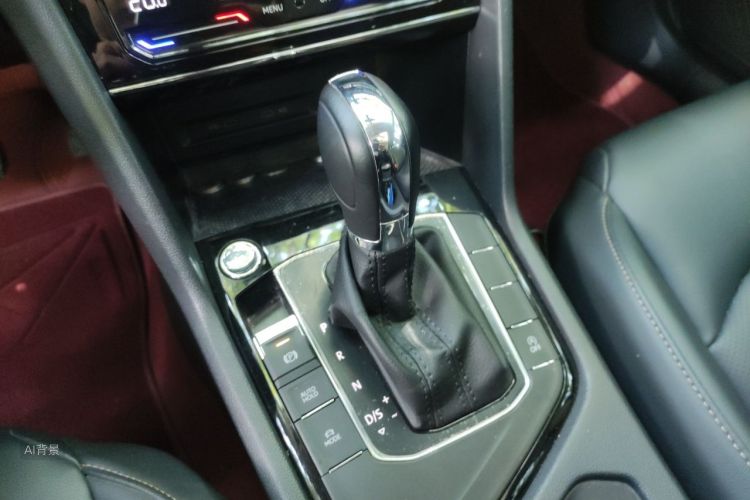 Volkswagen Tharu 2023 car image #16
