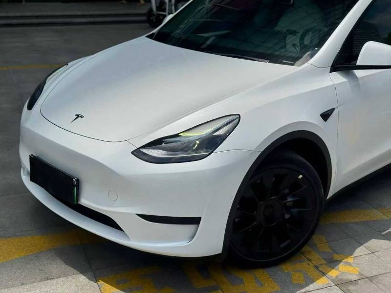 Tesla Model Y 2023 #5 Tesla Model Y 2023 car image #5