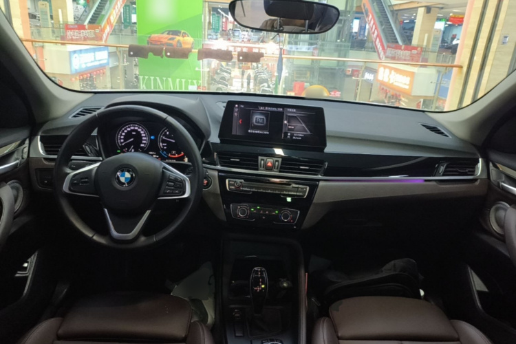 BMW X1 2021 صورة سيارة #10