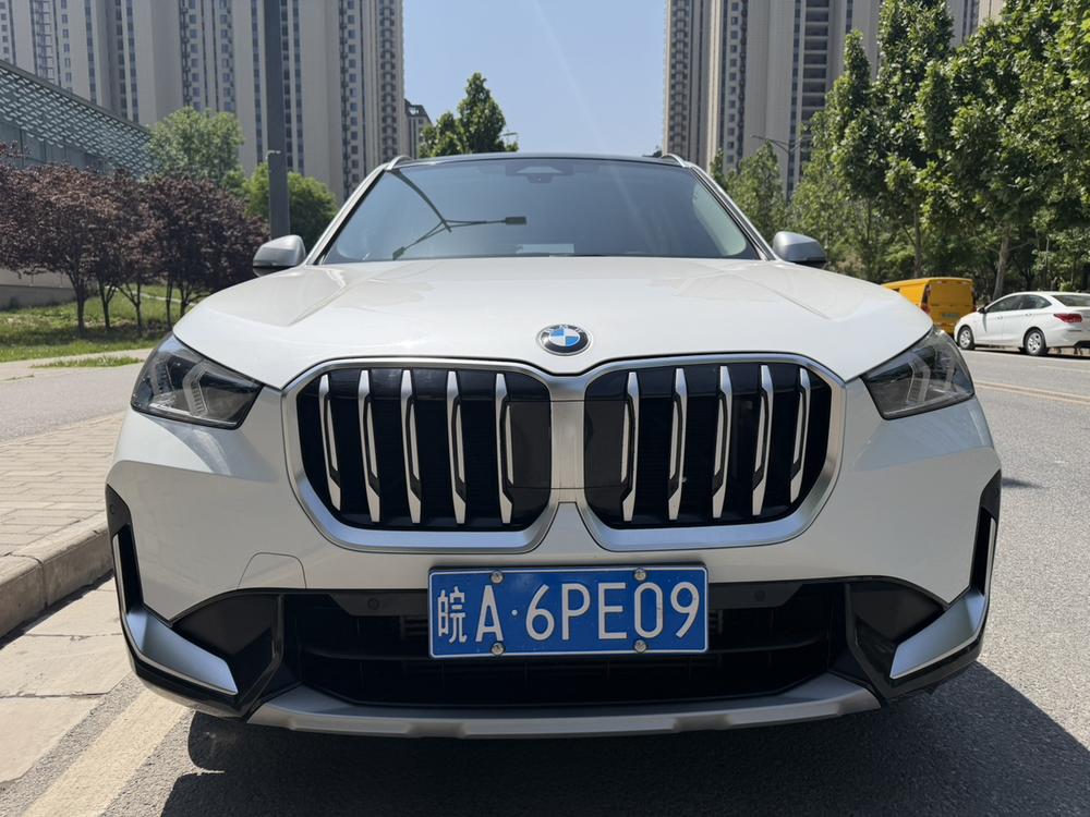 BMW X1 2023 #2 BMW X1 2023 car image #2