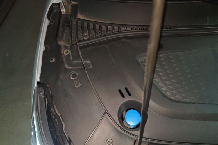 BYD Yuan Plus 2023 изображение автомобиля #28