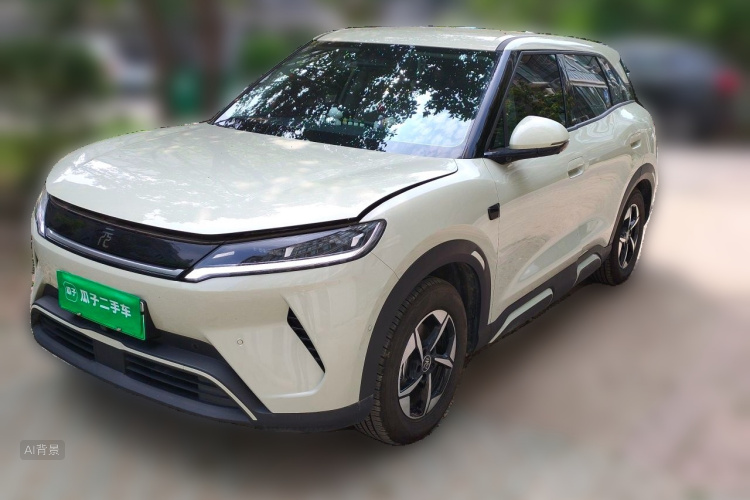 BYD YuanUP 2025 #2 BYD YuanUP 2025 car image #2