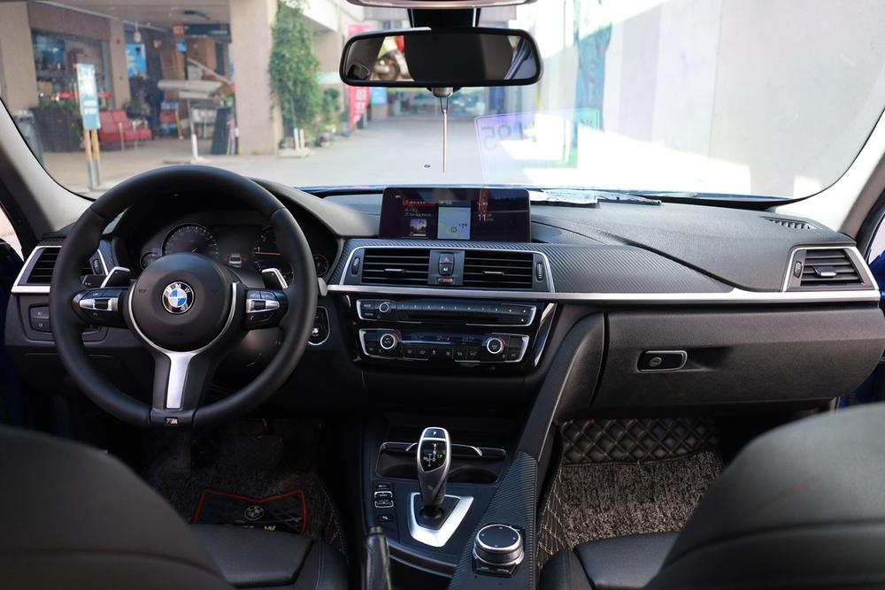 BMW 3 Series 2019 #5 BMW 3 Series 2019 car image #5