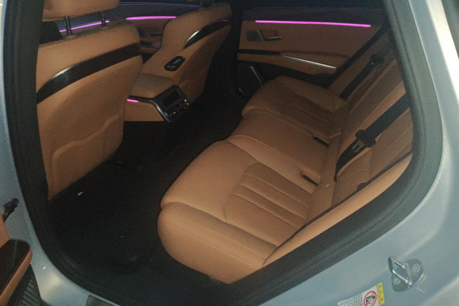 BYD HanL 2025 #6 BYD HanL 2025 car image #6