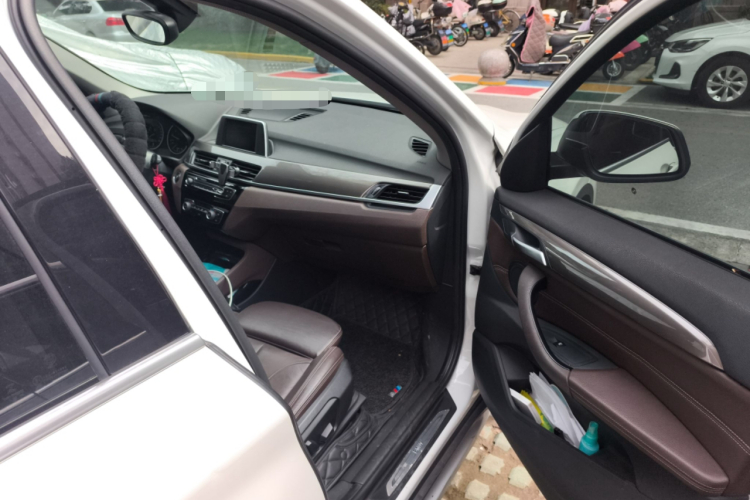 BMW X1 2018 #27 BMW X1 2018 car image #27
