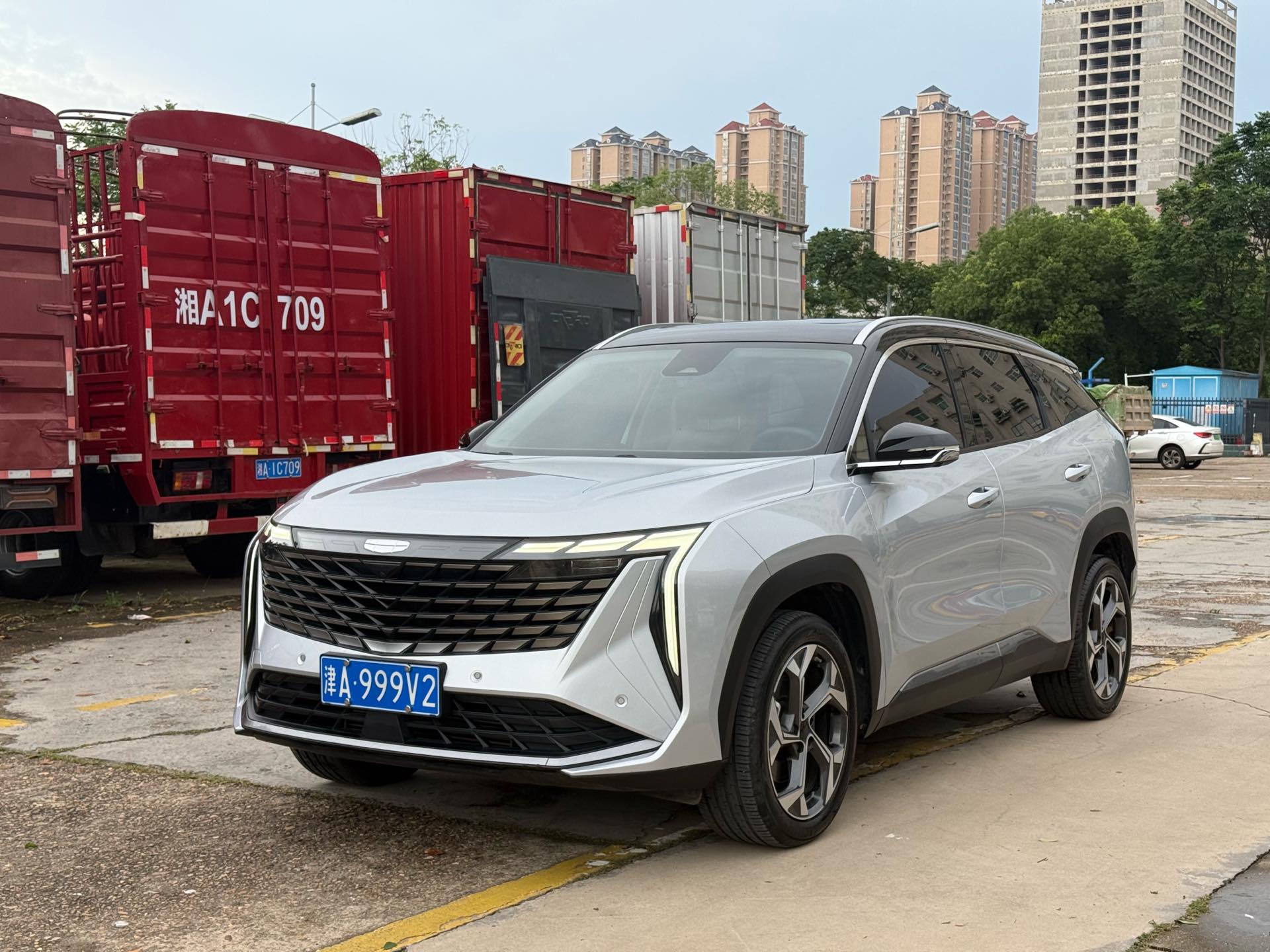 GEELY Boyue L 2023 car image 