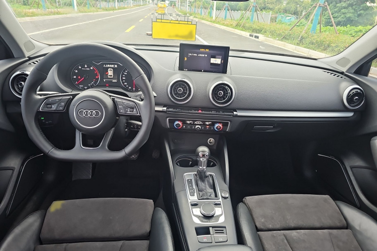 Audi A3 2018 #13 Audi A3 2018 car image #13