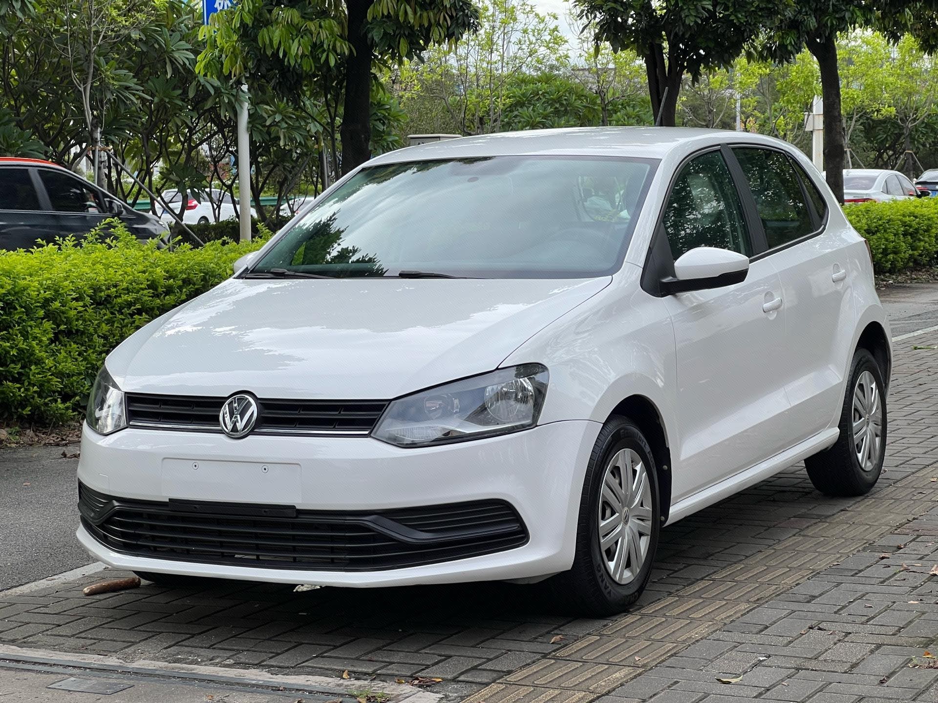 Volkswagen Polo 2019 Volkswagen Polo 2019 car image