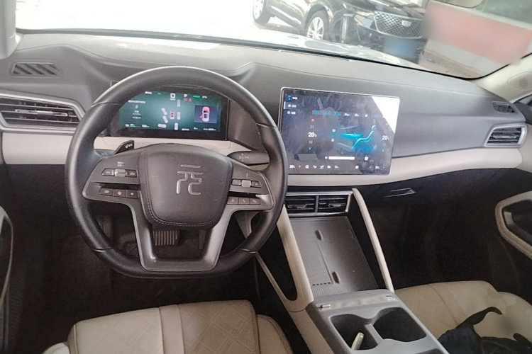 BYD YuanUP 2025 #10 BYD YuanUP 2025 car image #10