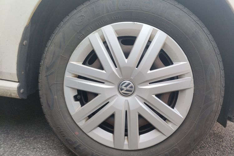 Volkswagen Polo 2017 car image #6