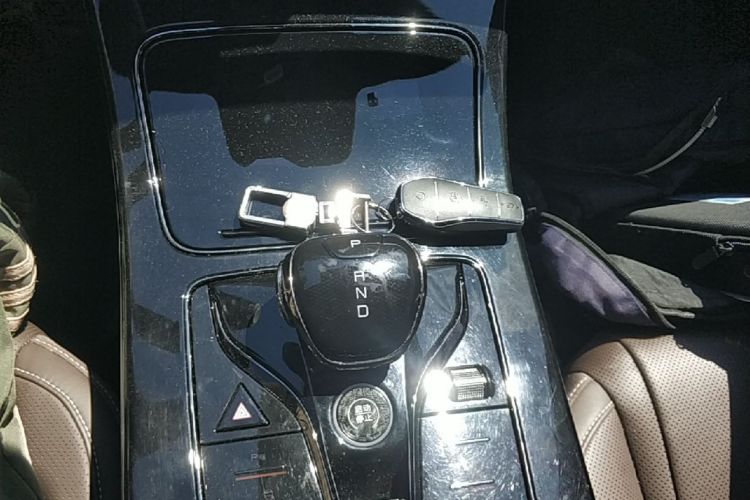 BYD Han 2023 car image #14