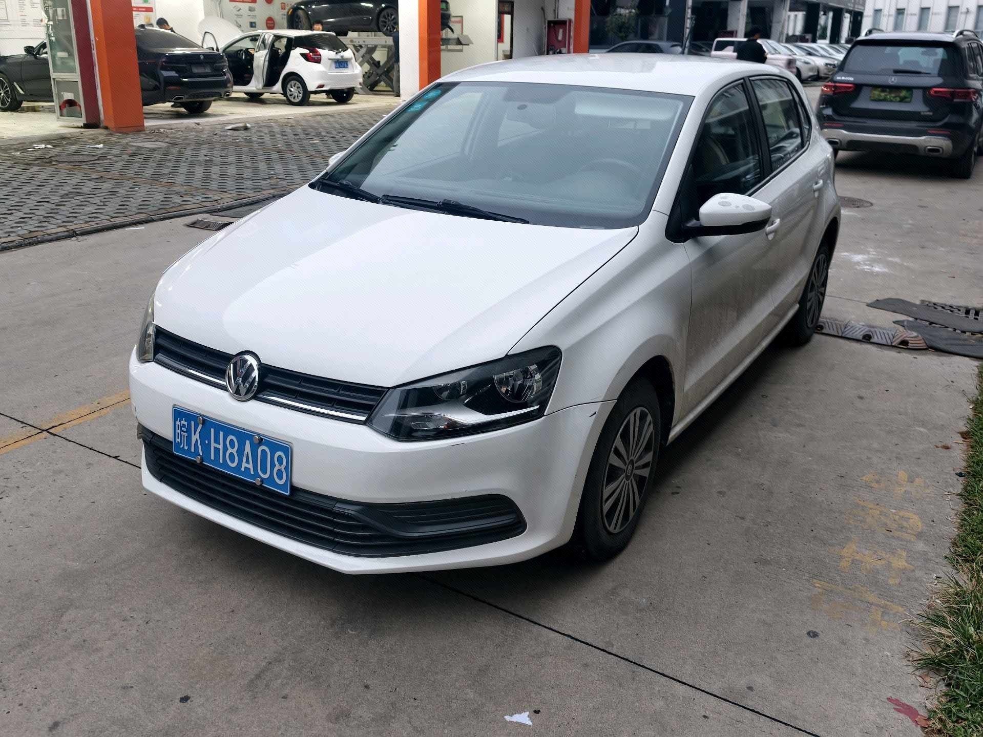 Volkswagen Polo 2016 Volkswagen Polo 2016 car image