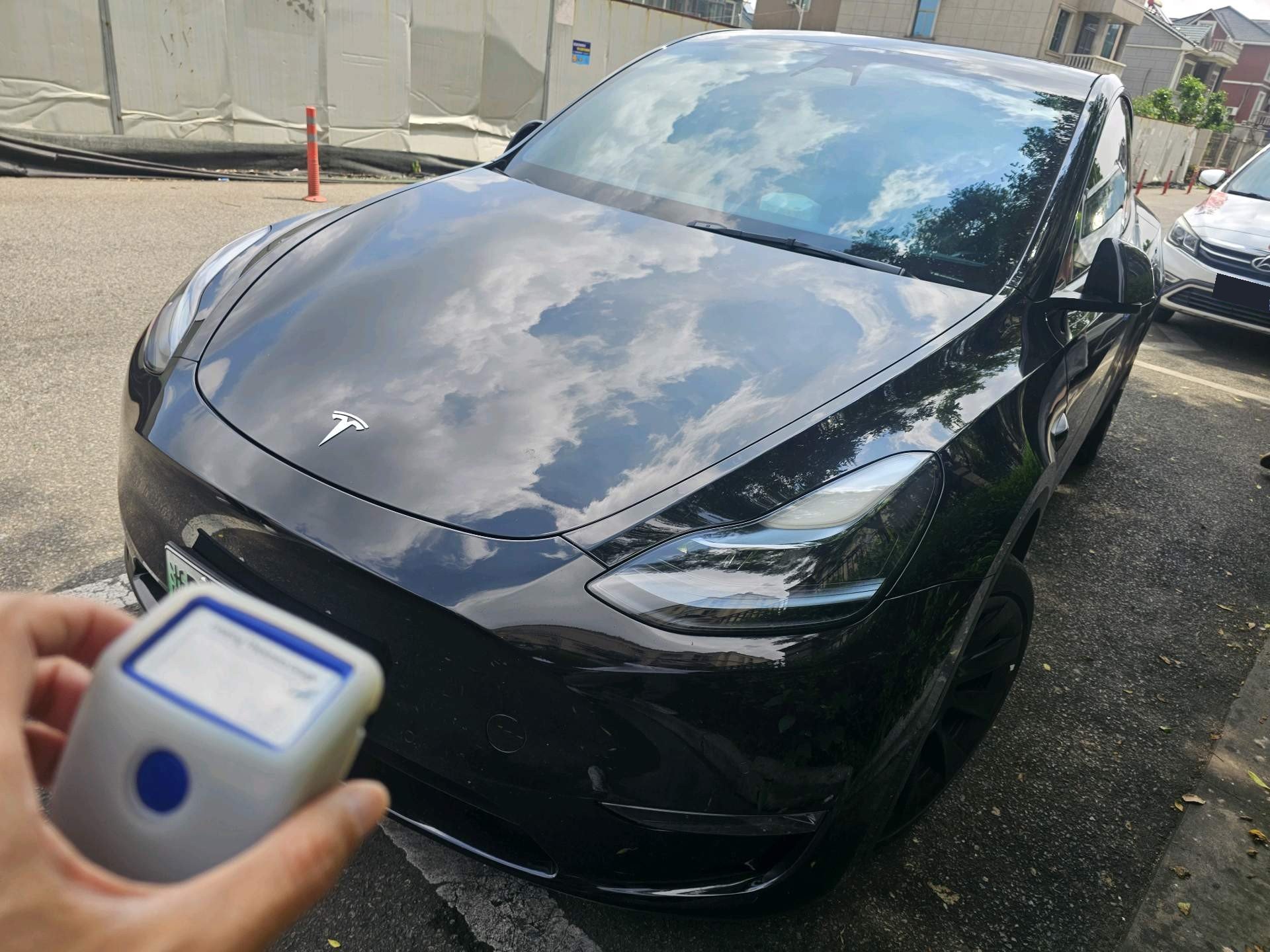 Tesla Model Y 2023 Tesla Model Y 2023 car image