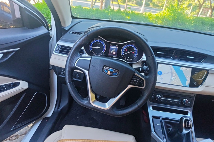 GEELY Emgrand 2018 imagen de coche #11