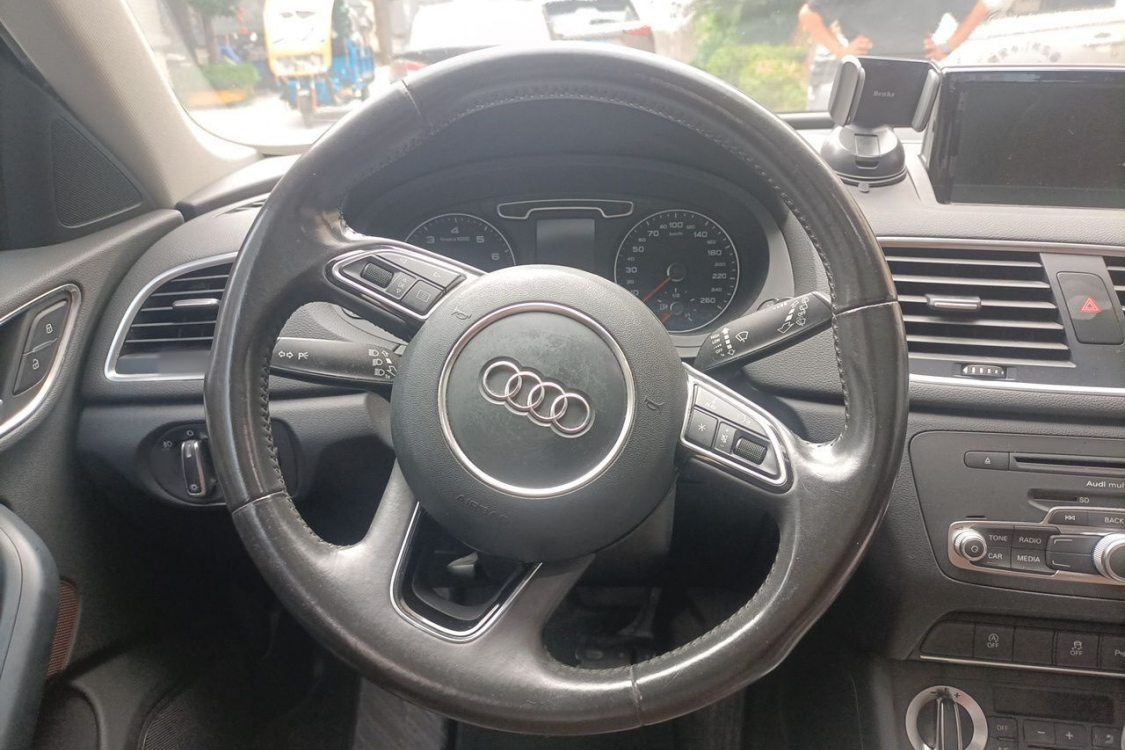 Audi Q3 2015 #22 Audi Q3 2015 car image #22