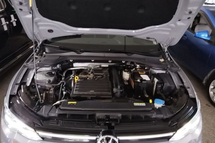 Volkswagen Golf 2021 #22 Volkswagen Golf 2021 car image #22