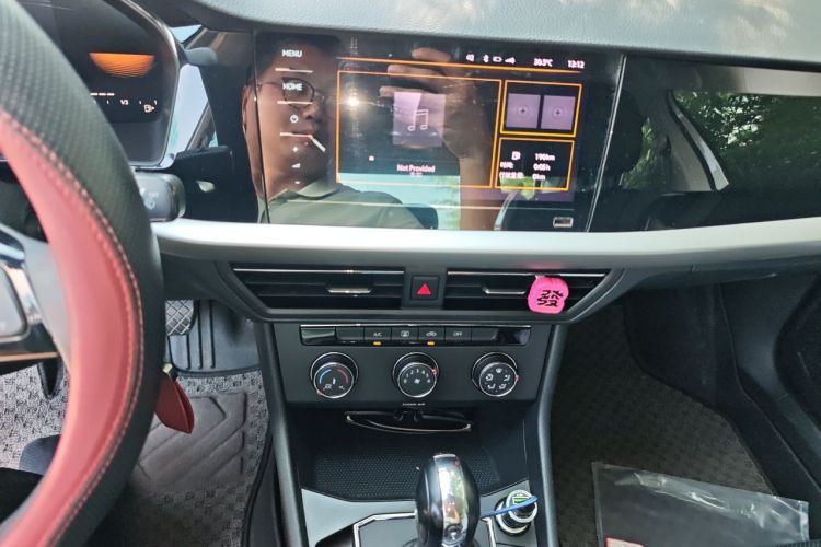 Volkswagen Lavida 2021 car image #13