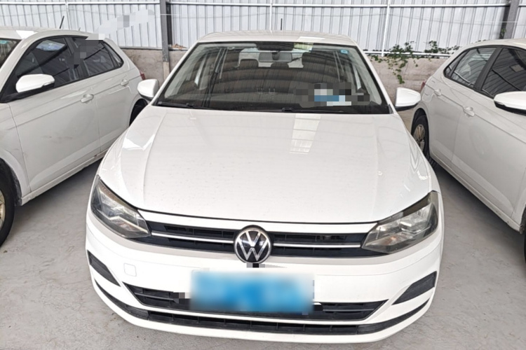 Volkswagen Polo 2023 car image #3