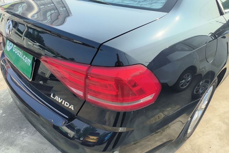 Volkswagen Lavida 2017 car image #8