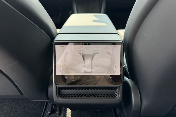 Tesla Model 3 2025 #23 Tesla Model 3 2025 car image #23