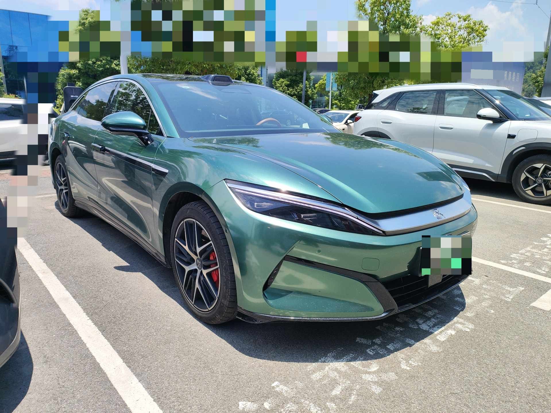 BYD HanL 2025 car image #2