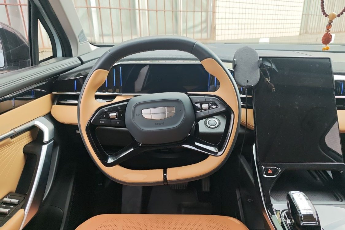 GEELY Boyue L 2023 car image #22