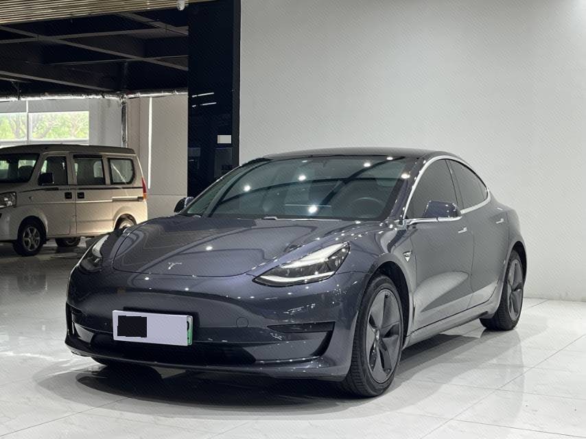 Tesla Model 3 2020 car image 