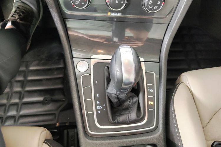 Volkswagen Golf 2017 изображение автомобиля #14