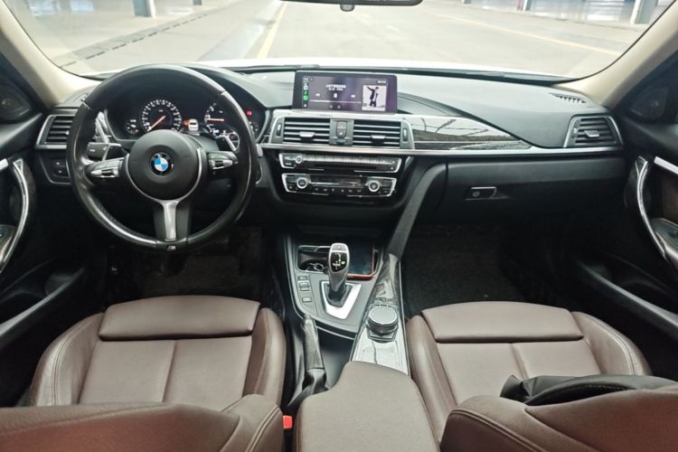 BMW 3 Series 2018 #10 BMW 3 Series 2018 car image #10