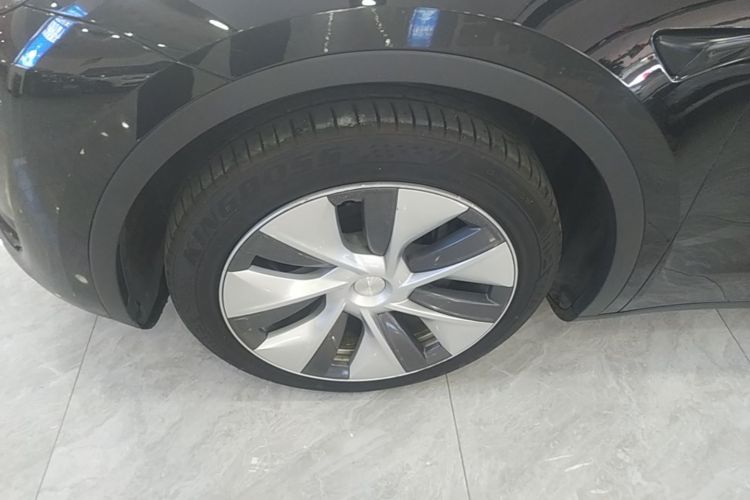 Tesla Model Y 2022 #9 Tesla Model Y 2022 car image #9