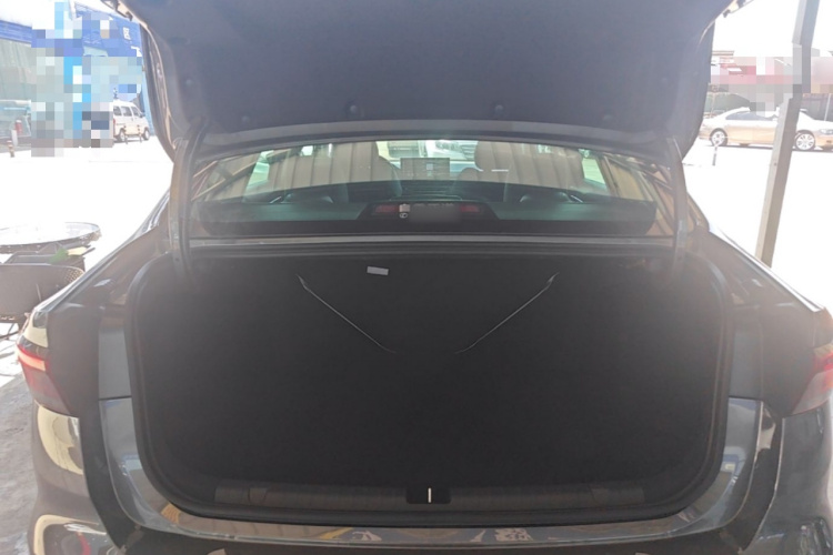 GEELY Emgrand 2025 car image #19
