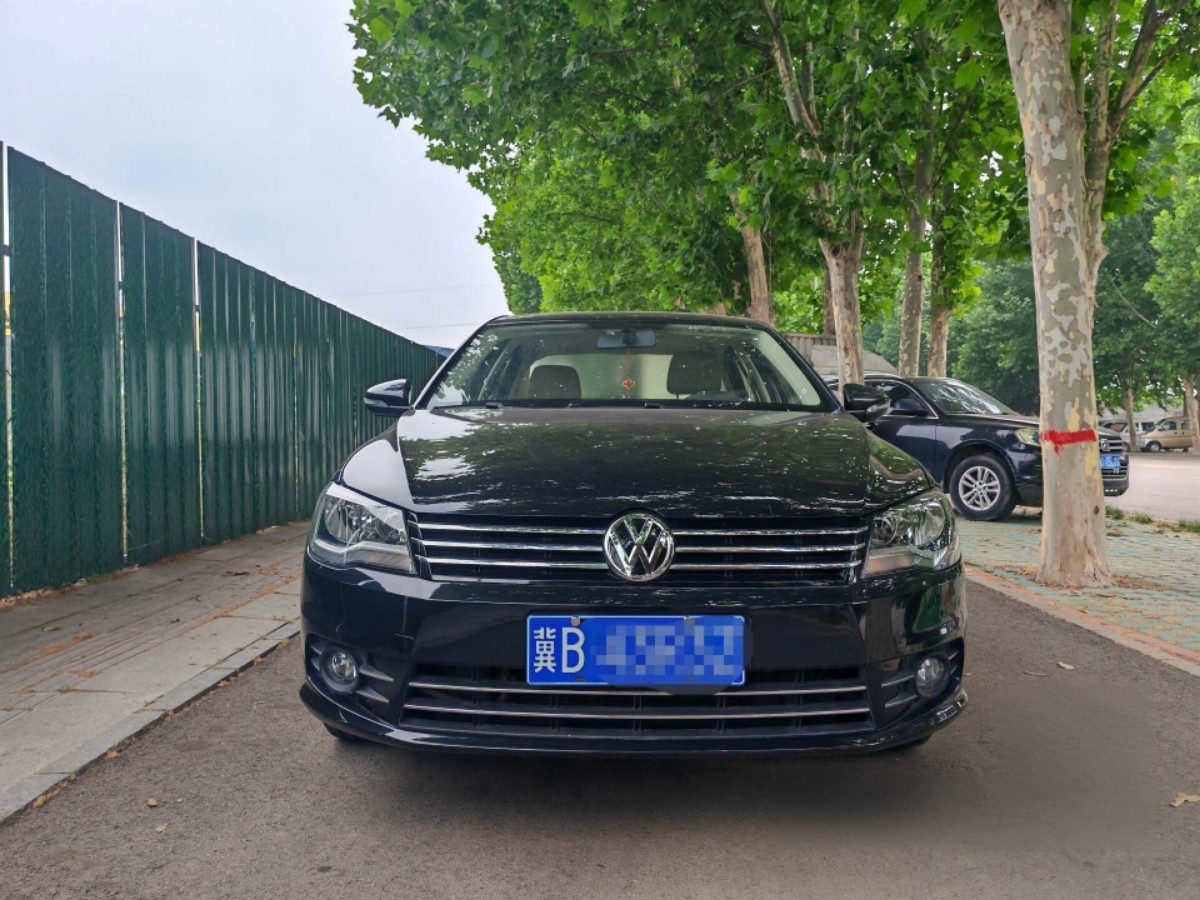 Volkswagen Bora 2014 car image 