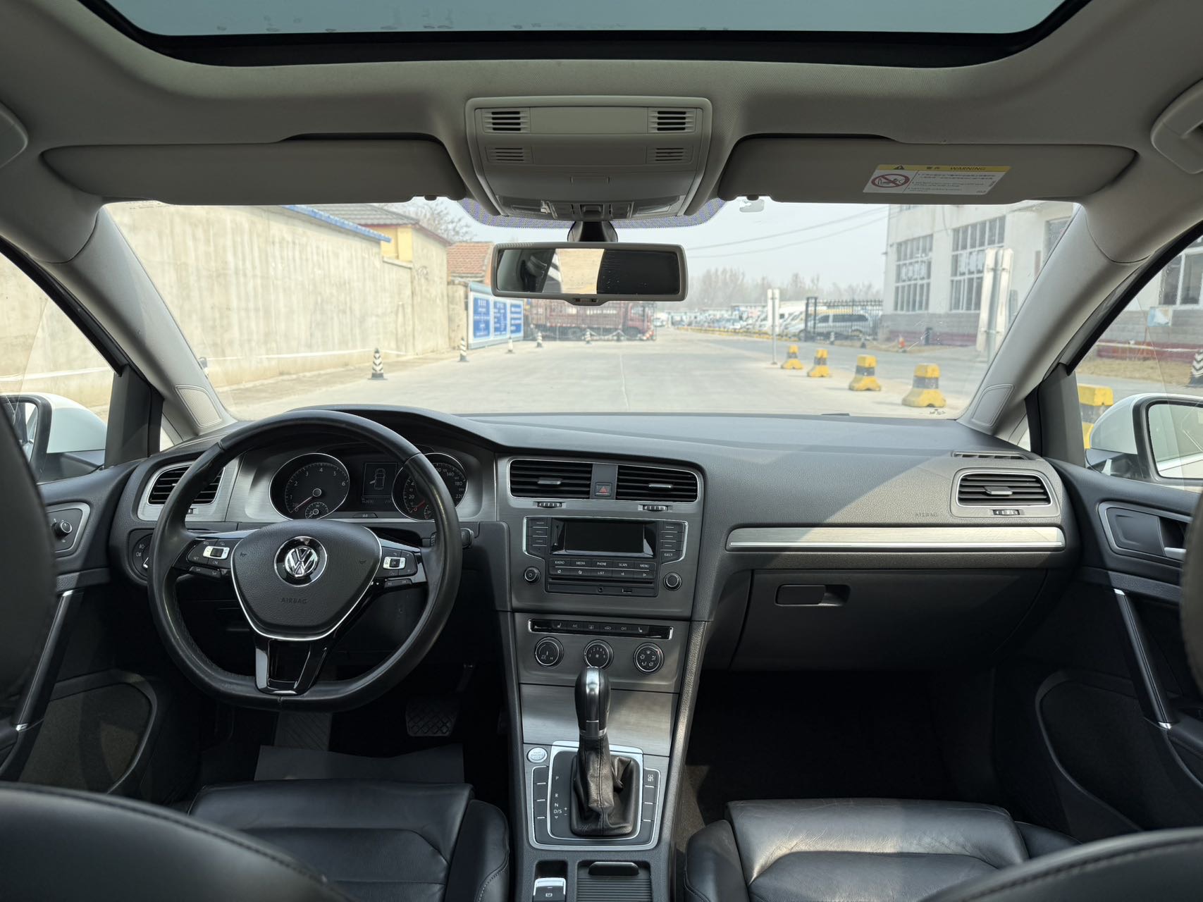 Volkswagen Golf 2015 car image #7