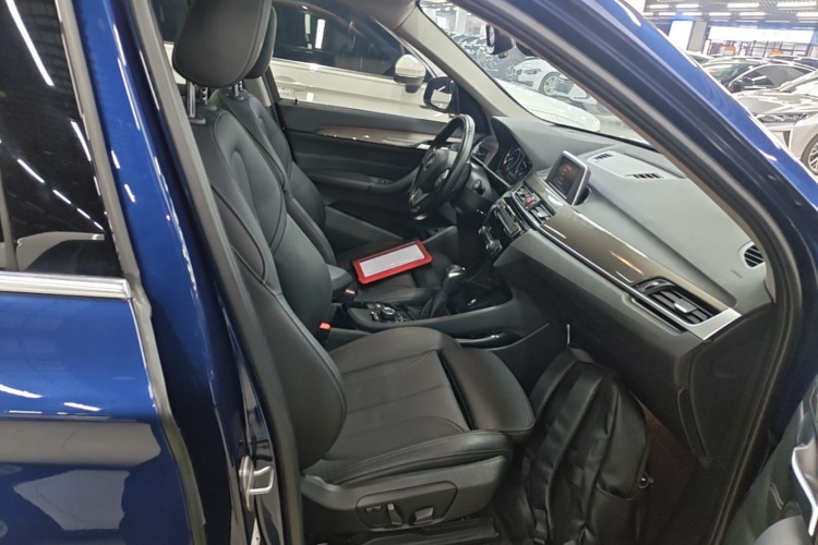 BMW X1 2018 #21 BMW X1 2018 car image #21