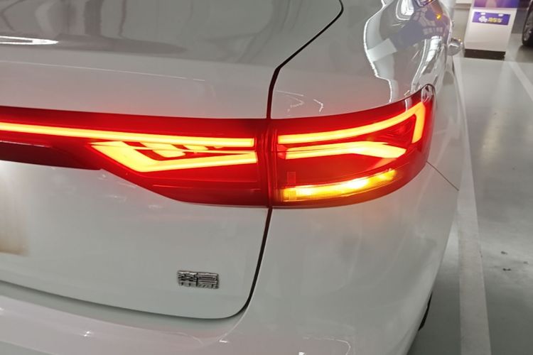 GEELY Emgrand 2024 car image #8