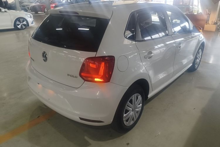 Volkswagen Polo 2017 car image #7